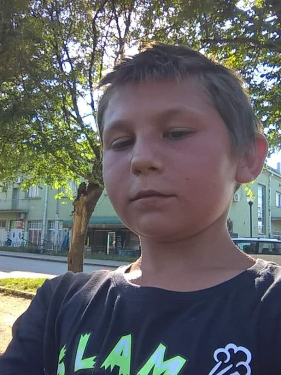 Detalji tragedije kod Smedereva: Mali Lazar pobegao od kuće? "Vide se tragovi malih stopala na ulasku u vodu"