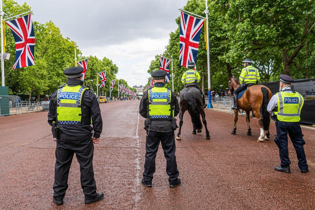 Skandal u Velikoj Britaniji: Nezavisna revizija zaključila da je londonska policija rasistička i seksistička