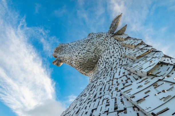 Skulpture od kojih zastaje dah: Osam godina agonije rada na vodenim konjima (FOTO/VIDEO)