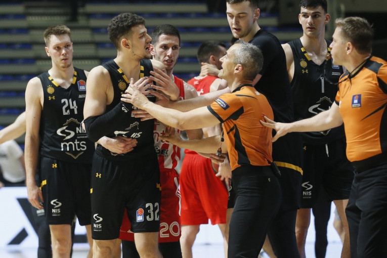 Trifunovićevo izvinjenje Zvezdi! Mladi košarkaš Partizana rekao šta ima o nesportskom potezu koji je zapalio derbi!