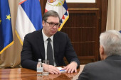 Predsednik Vučić sutra na sastanku sa radnicima "Fijata"