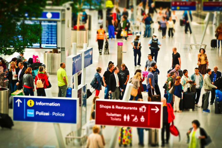 Ludilo na aerodromima širom sveta: Stampeda na terminalima, čitavo leto će nas pratiti - "savršena oluja" (FOTO)