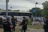 Partizan stigao na meč odluke! Od policije ni muva ne može da proleti! (VIDEO)