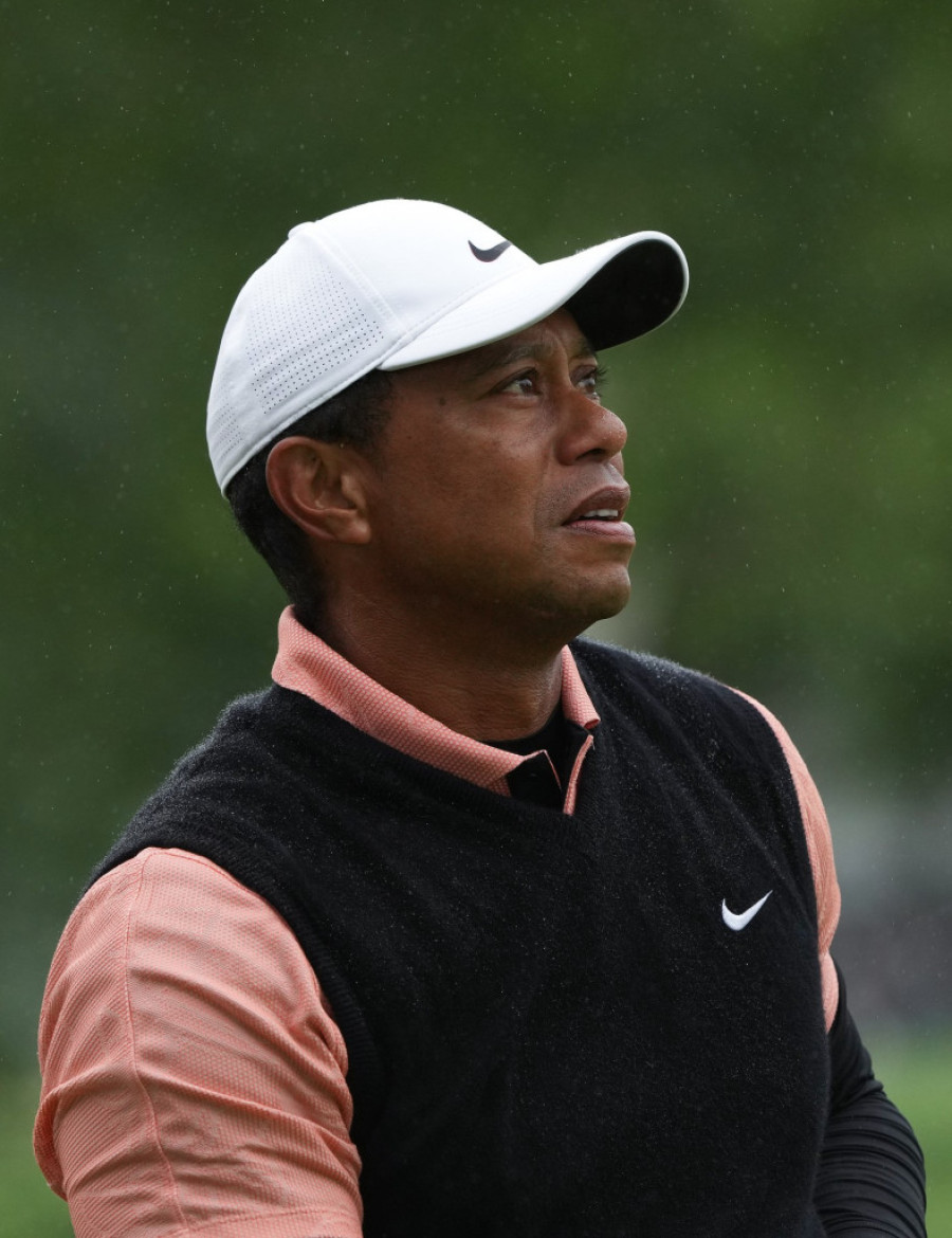 Čuveni Tajger Vuds doživeo saobraćajku: Ovo su prve fotke sa lica mesta, golfer bio pijan?! (FOTO)