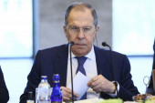 Lavrov: Oružje isporučeno Ukrajini već na crnom tržištu u Albaniji i na Kosovu
