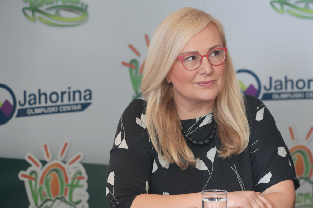 Leontina Vukomanović se razvela pre devet godina: Teže je kada ste sami sa detetom, žena može imati velike probleme (VIDEO)