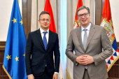 Predsednik Srbije razgovarao sa Sijartom: Srbija ima iskreno i trajno opredeljenje da unapređuje odnose sa Mađarskom (FOTO)