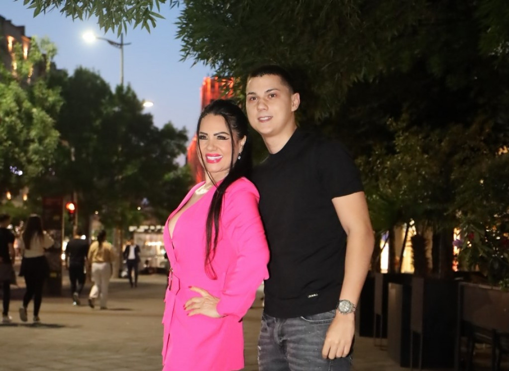 Zlatin i Pejin sin promenio zanimanje: Jovan otkrio čime se sada bavi i da li ga majka i dalje izdržava!