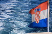 Turisti iz Nemačke se zarazili parazitom u Hrvatskoj: Sumnja se da su ga "pokupili" u bazenu, a ovo su simptomi koje su imali