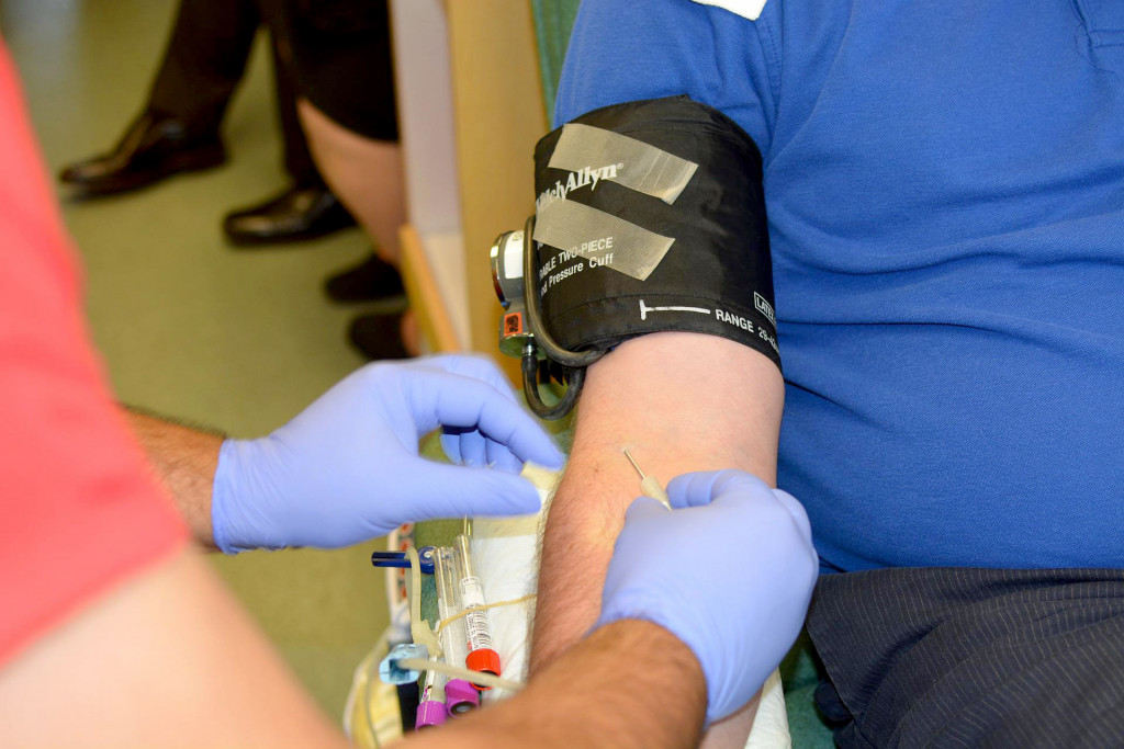 Pokazali humanost na delu: Zaposleni klinike "Laza Lazarević" odazvali se dobrovoljnom davanju krvi i uputili apel! (FOTO/VIDEO)