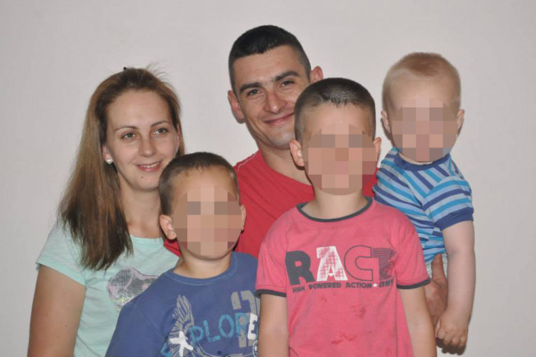"Zakopala si nas sve kada si otišla": Sahranjena Verka Nikić, šestorica sinova poljubili kovčeg i zauvek se oprostili od majke