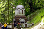 Ovo je srpski manastir u kojem se dešavaju čuda: Mnogi su se lečili na izvoru koji prema predanju krije strašnu tajnu