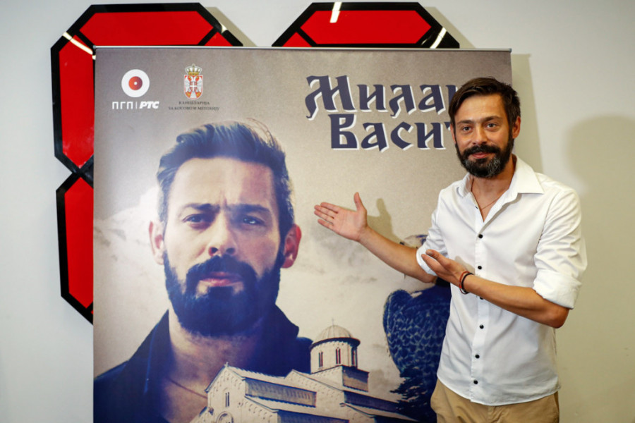 "Kuću bih digao do sada": Naš glumac dobija ponude da peva po veseljima