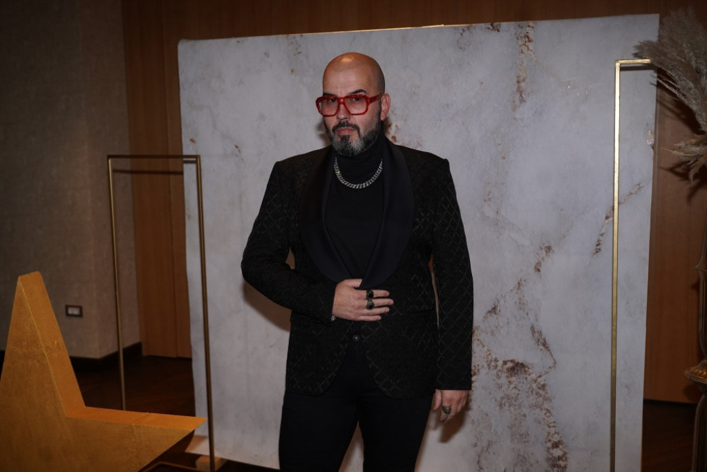 Ceca zalizala kosu vodom iz - bare! Ovu anegdotu će svi pamtiti, od nje se ovo nije očekivalo!