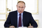 Udarne vesti iz Kremlja: Putin smenio Rogozina!