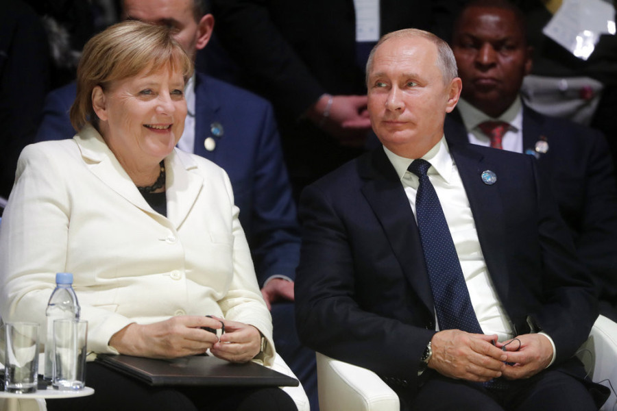 Peskov istupio i otkrio da li Rusija pristaje da Angela Merkel posreduje u pregovorima