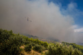 Ogroman požar na Hvaru: Bura rasplamsava vatru, 30 vatrogasaca na terenu: Teško je proceniti kako će se situacija razvijati