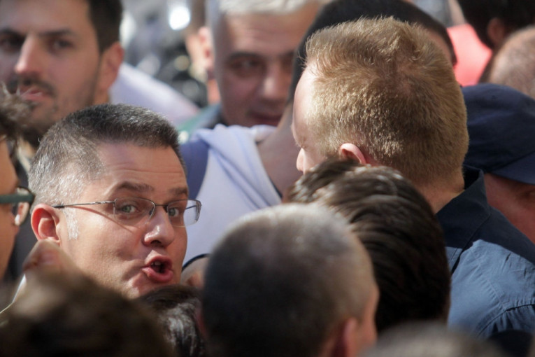 Preživeo rat i zloglasnu "Oluju", ali ne i vlast Đilasa i Tadića: Lažni borci protiv nasilja na duši nose Ranka Panića!