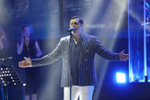 Aco Pejović održao treći spektakl u Beogradu, na koncertu okupio i kolege: Aleksandra Prijović iznenadila stajlingom (FOTO)