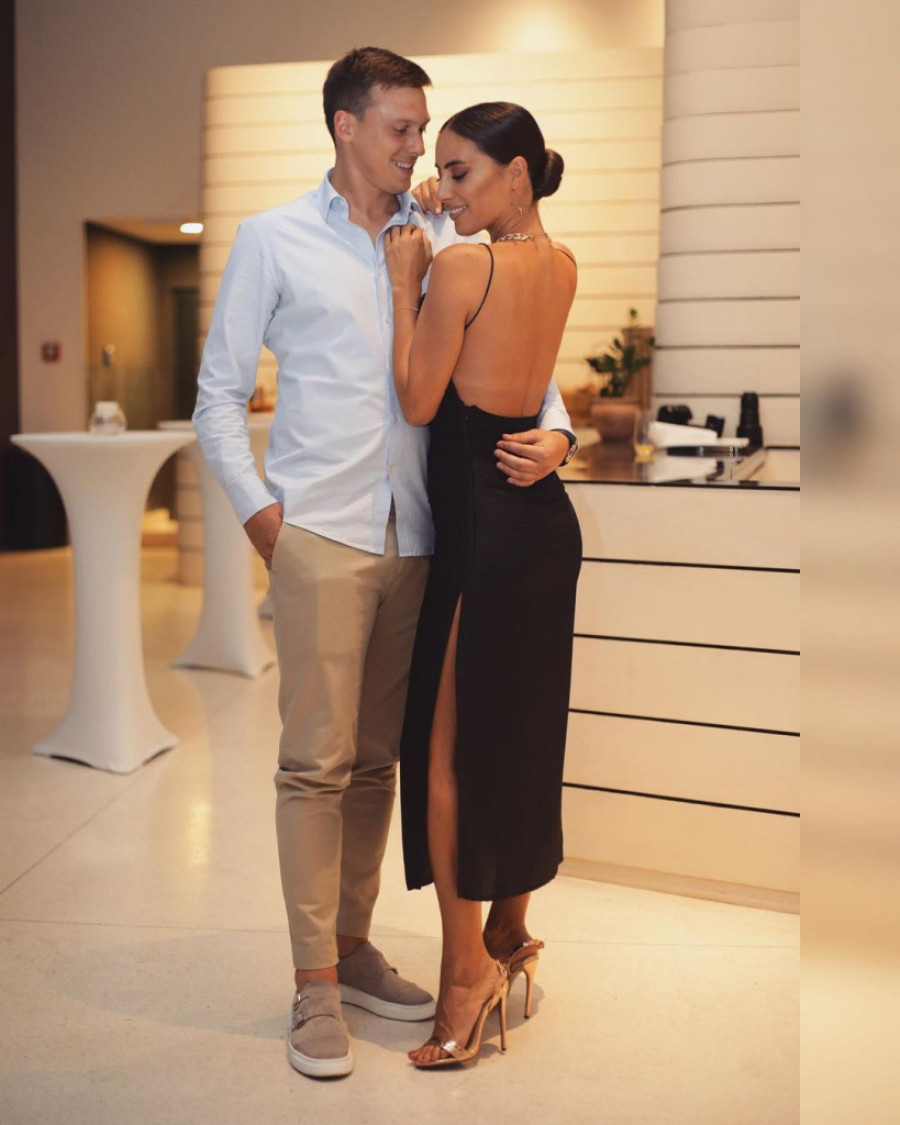 Tražio mi je broj, bio je uporan i osvojio me! Marija Egelja o braku sa Aleksandrom i bebi: Sina čeka nova soba (FOTO)