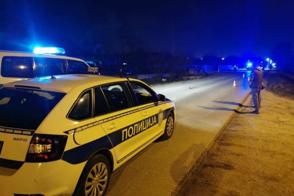 Teška nesreća kod Sombora: Sudar motora i automobila, ima poginulih!