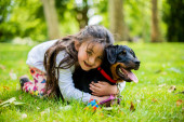 Najnovija studija dokazala da psi deluju umirujuće na decu