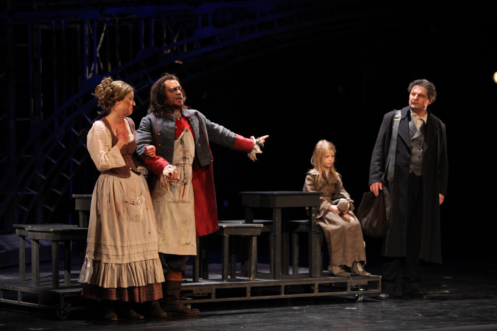 Ljubav, spektakl i revolucija: "Jadnici" večeras 100. put na sceni Madlenianuma (FOTO)