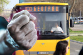 Tuča u autobusu u Beogradu: Eskalirala svađa među putnicima u gradskom prevozu, žena dobila udarac u glavu!