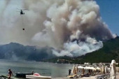 Stravični snimci iz Marmarisa: Požar se širi ka naseljima, dim kulja sa brda, vatrogasci nemoćni (FOTO/VIDEO)