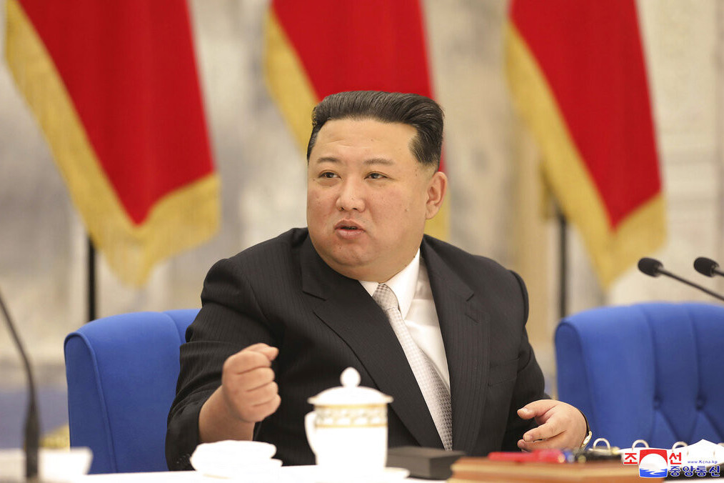 Kim proglasio pobedu nad koronom, pa usledili nove mere: Pjongjang naveo kao uzrok infekcija "nenormalne stvari"