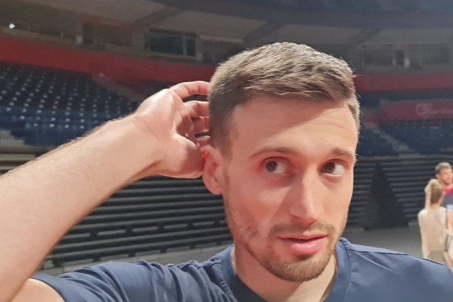 Kad reprezentacija pozove, tu nema mesta za umor: Avramović "skenirao" Letoniju, vrlo raspoložen za kvalifikacije (VIDEO)