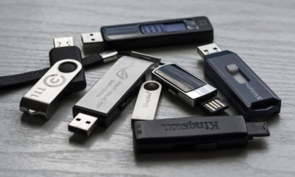 Mislili smo da je USB fleš memorija prošlost, ali jedna stvar je spasila od zaborava