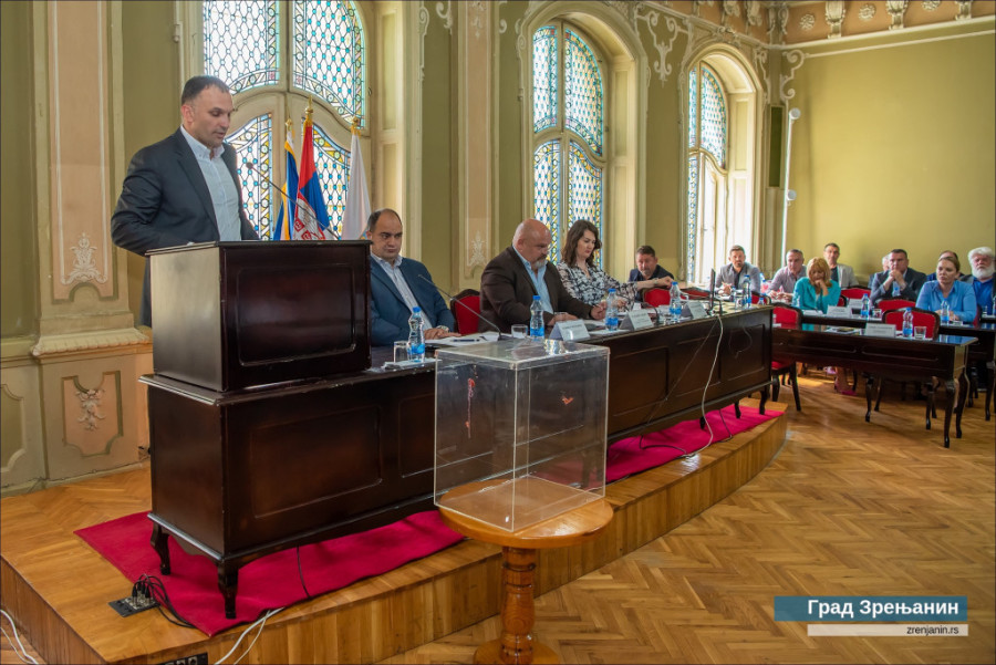 24SEDAM ZRENJANIN Održana 19. sednica Skupštine grada - usvojeni brojni izveštaji