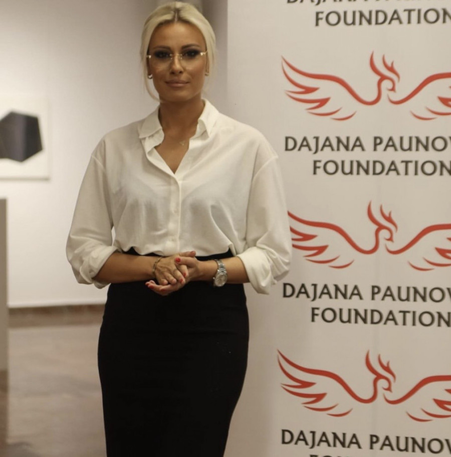Sramota! Direktorki humanitarne fondacije Paunović zabranjen ulazak na Kosovo i Metohiju
