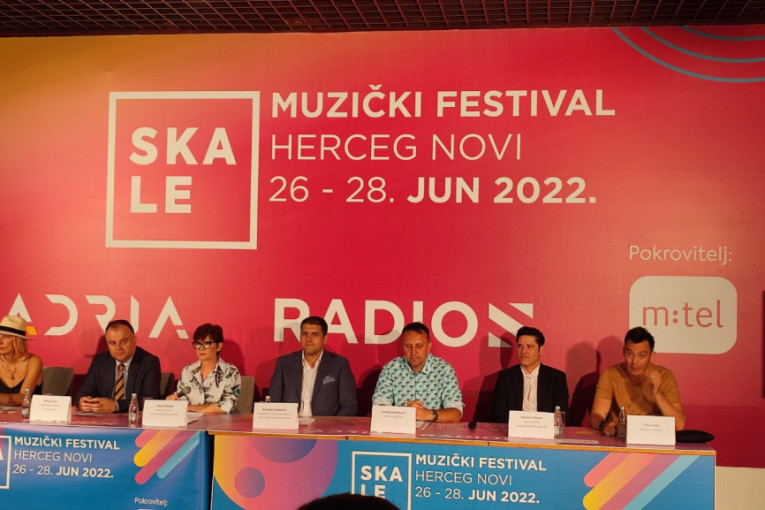 Počele „Skale 2022"! Festival primamio na hiljade ljudi: „Ovo smo čekali s velikim nestrpljenjem!" (FOTO)