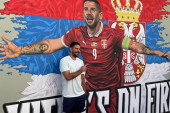 Gori Smederevo, stigao je Mitrogol! Dobio je mural u rodnom gradu i žurku kakvu zaslužuje (FOTO, VIDEO)