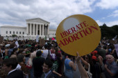 Burne reakcije širom sveta: Kako je planeta reagovala na odluku američkog suda da zabrani abortus