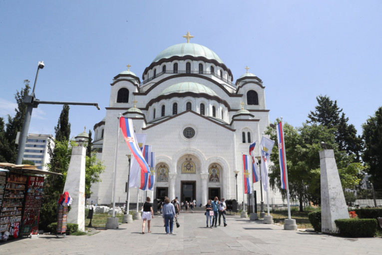 Kakvo je stanje na granicama: Od jutros kamioni čekaju na ovom prelazu