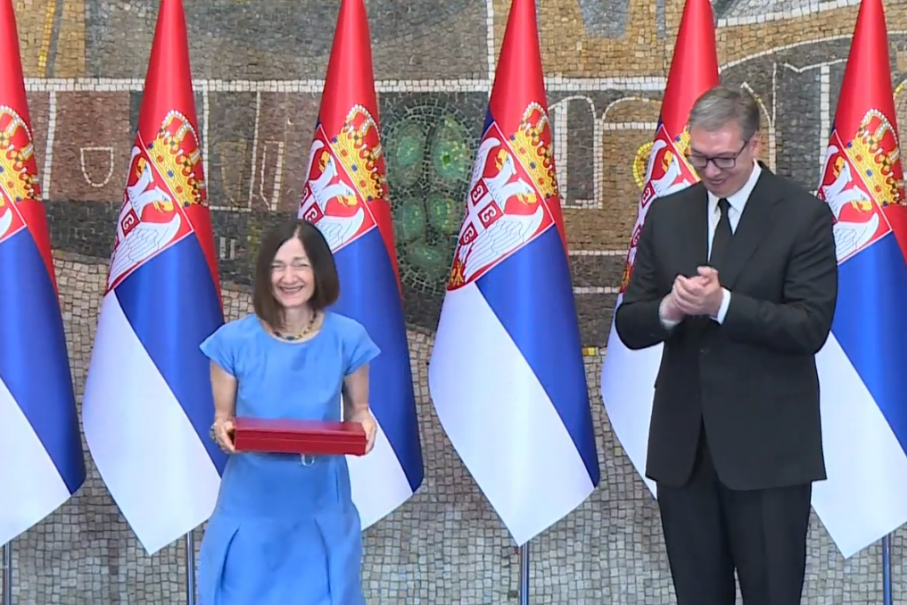 Oni su laureati koje je Vučić odlikovao: Vasilije Krestić, Ljiljana Smajlović, Miloš Biković, Piksi, hrabri vatrogasci... (FOTO)