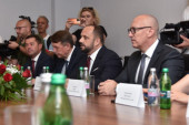 Srpska lista uputila apel: Tražimo hitan sastanak sa predsednikom Vučićem