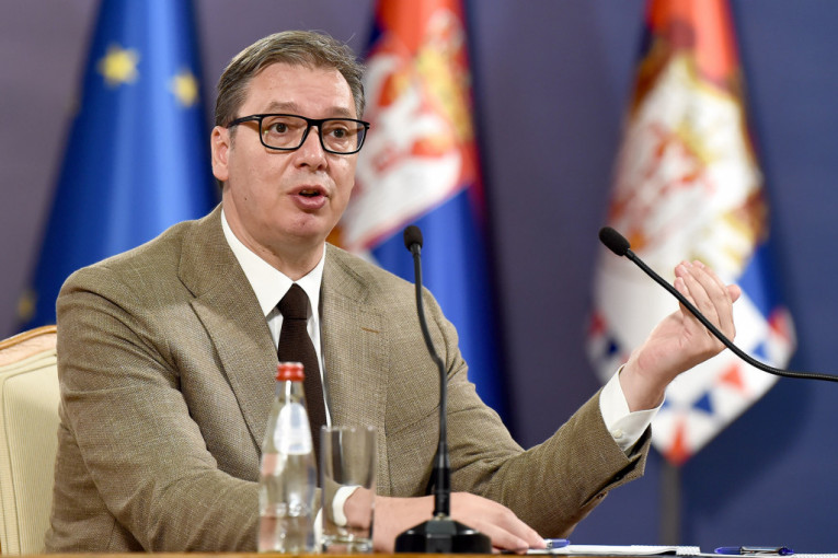 Predsednik Vučić poručio da Makedonci moraju sami da odluče o francuskom predlogu: "Najbolje znate šta je dobro za vaše interese"