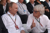 Bivši šef Formule 1 izjavio da bi "primio metak" za Putina i kritikovao Zelenskog: Čini mi se da želi da se vrati ulozi komičara!