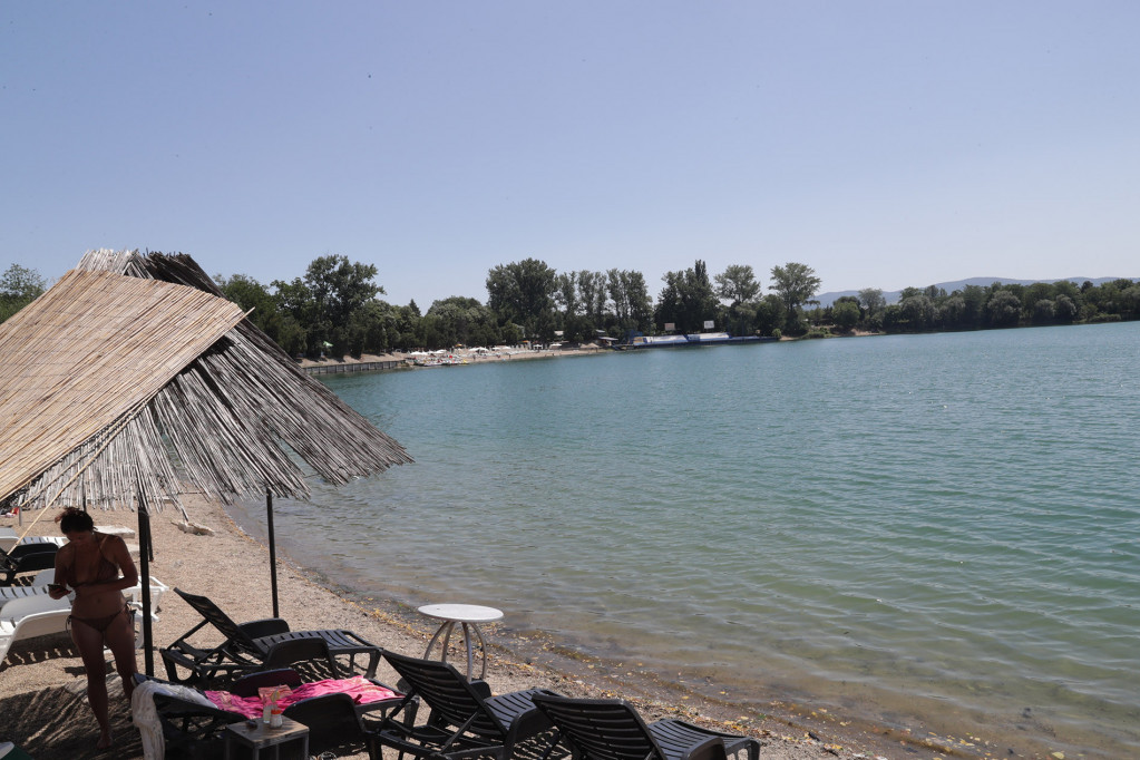 Gužve na granicama od ranog jutra: Na Batrovcima čekanje četiri sata, evo kakvo je stanje