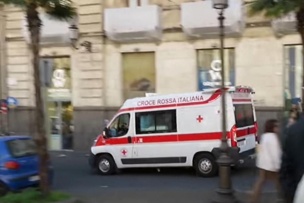 Rade 65 sati nedeljno i nemaju vremena za porodicu: Lekari u Italiji beže iz hitne službe