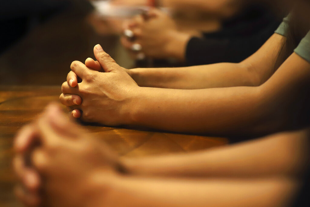 Probudila sam se u bolnici, vezana za krevet: Ispovesti žena koje su zbog pobačaja završile u zatvoru