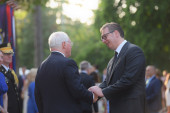 Predsednik Vučić na prijemu u ambasadi SAD: U Beogradu obeležen Dan nezavisnosti (FOTO)