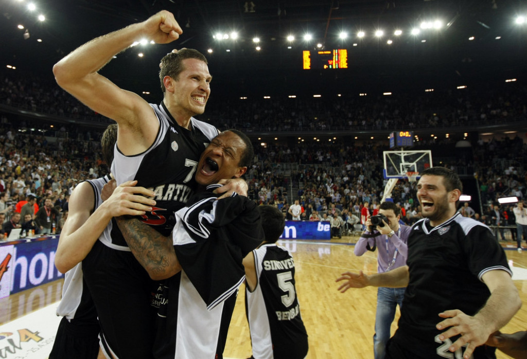 Kecmanova trojka zaledila Zagreb za 0,6 sekundi! Radost i suze Partizana na današnji dan (VIDEO)