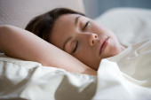 Svi znamo kako premalo sna utiče na zdravlje, ali šta kada ga je previše?