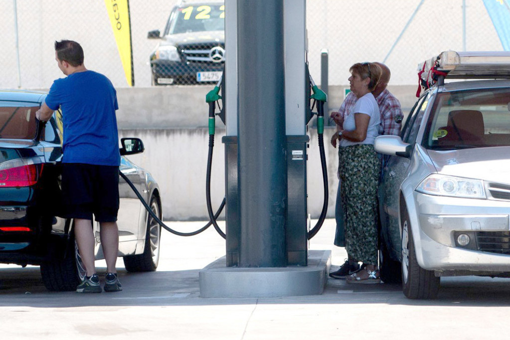 Vučić: Veliki problemi sa obezbeđivanjem dizela, ali i benzina