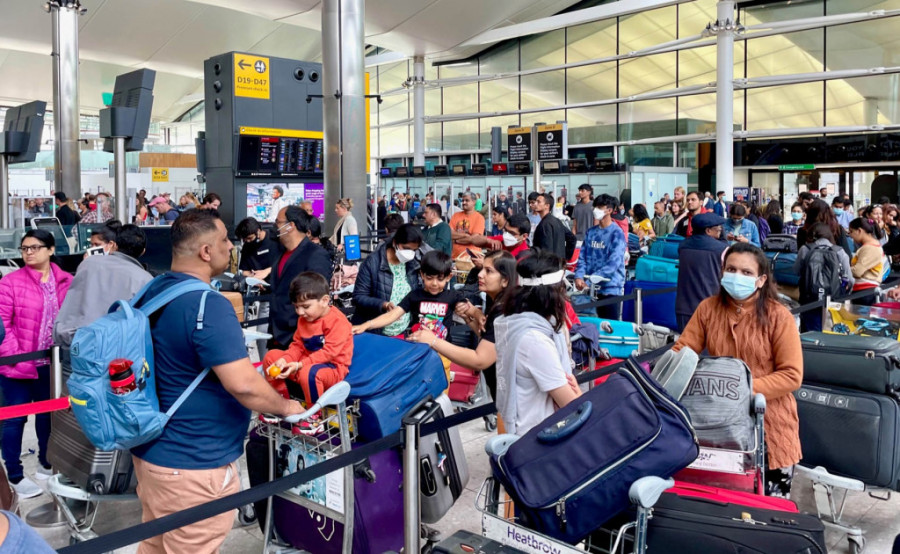 Evropski aerodromi na udaru! Otkazani letovi, drama u nekoliko prestonica (VIDEO)